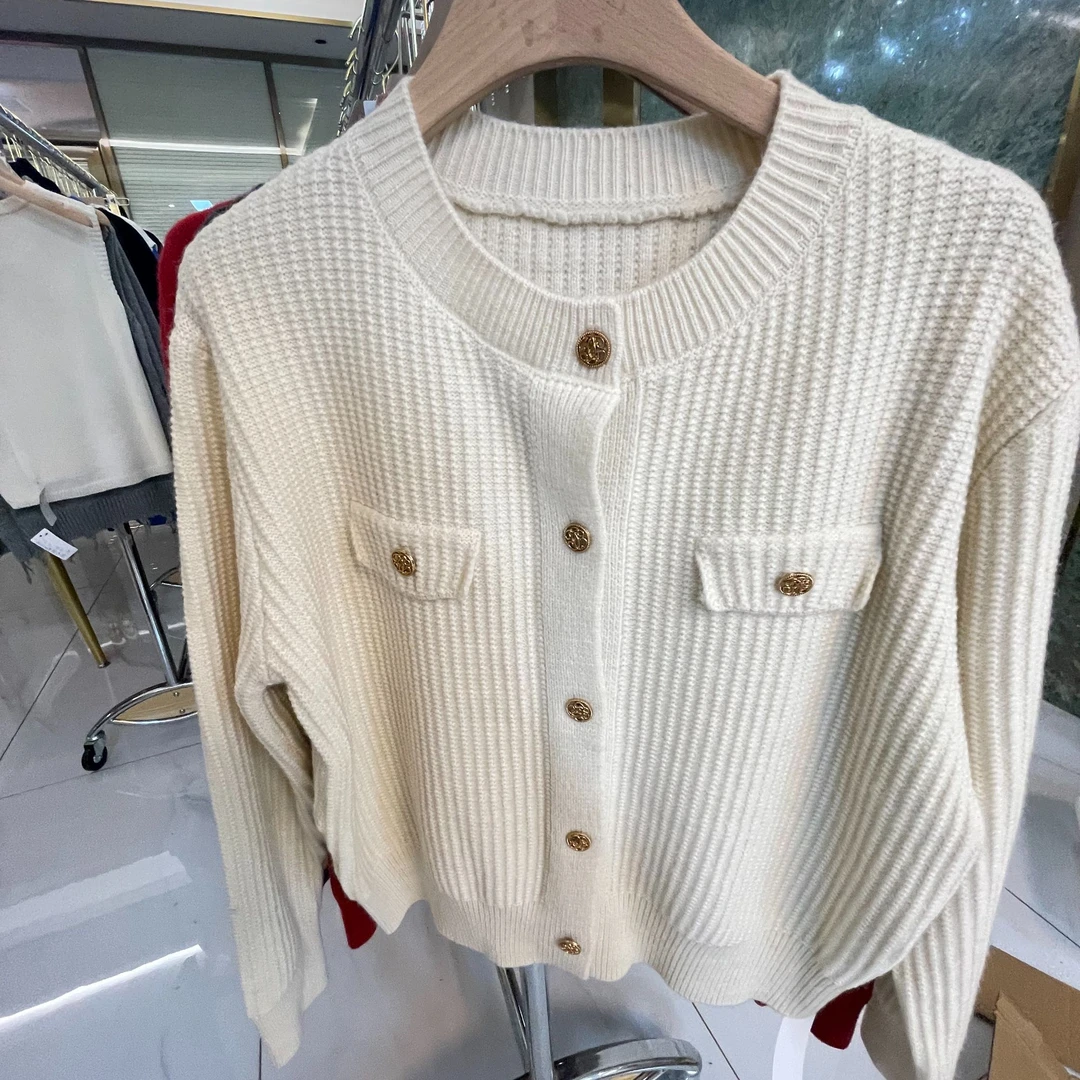 休闲款百搭白色毛衣43