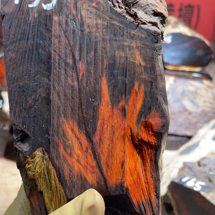 梅***弄交趾黄檀（大红酸枝）