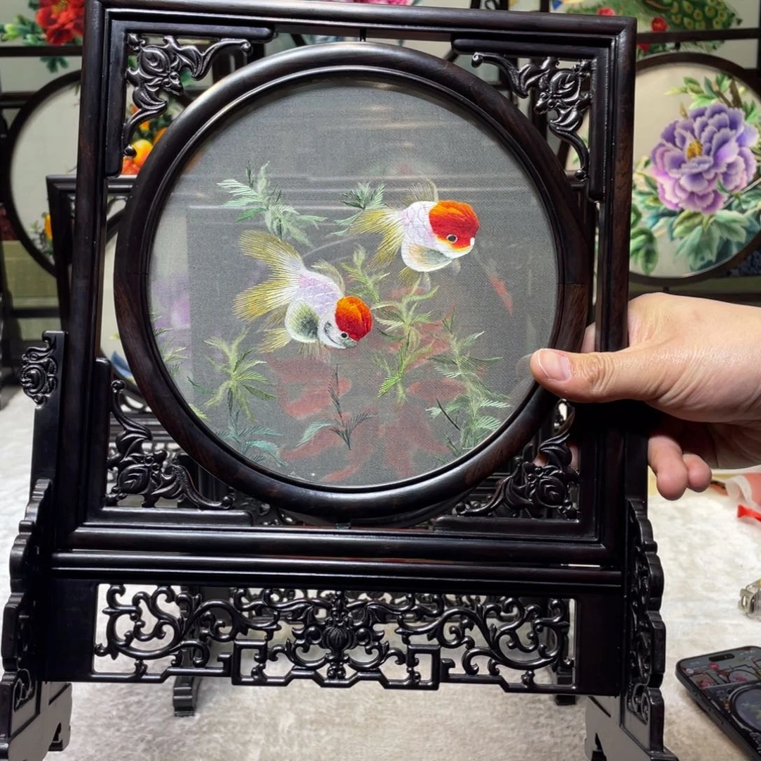 刺绣非遗传承摆件