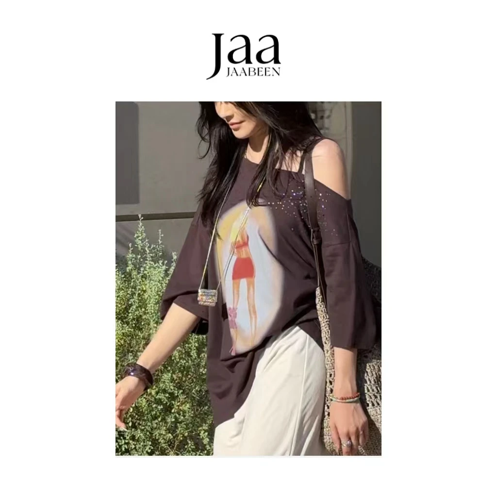 『JAABEEN』烫钻斜肩针织上衣扩版T恤小众设计师款中袖款 25BS0169