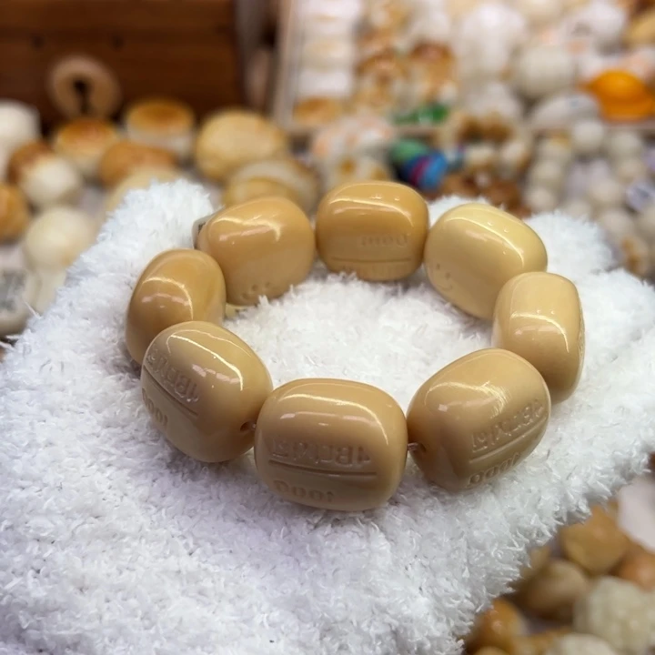 菩提根/象牙果把件74 象牙果原果雕刻风化橡皮擦微瑕