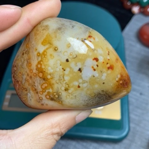 玛瑙/玉髓珠宝奇石未镶嵌象****人