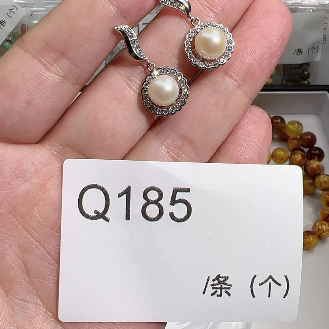 淡水珍珠银S925镶嵌耳饰Q185