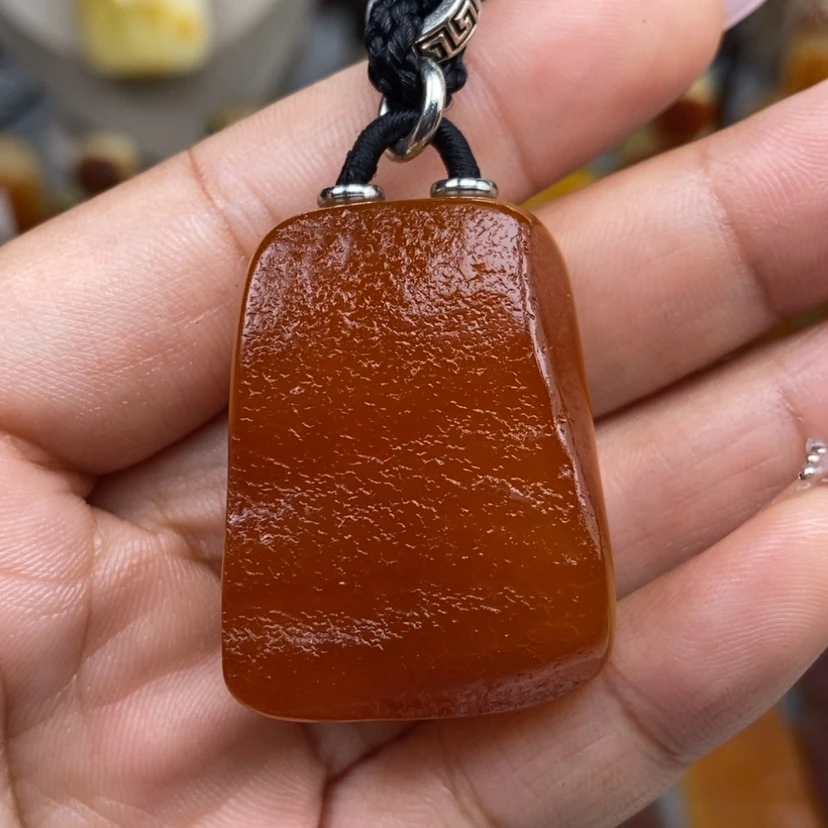 【闪购商品】琥珀颈饰未镶嵌