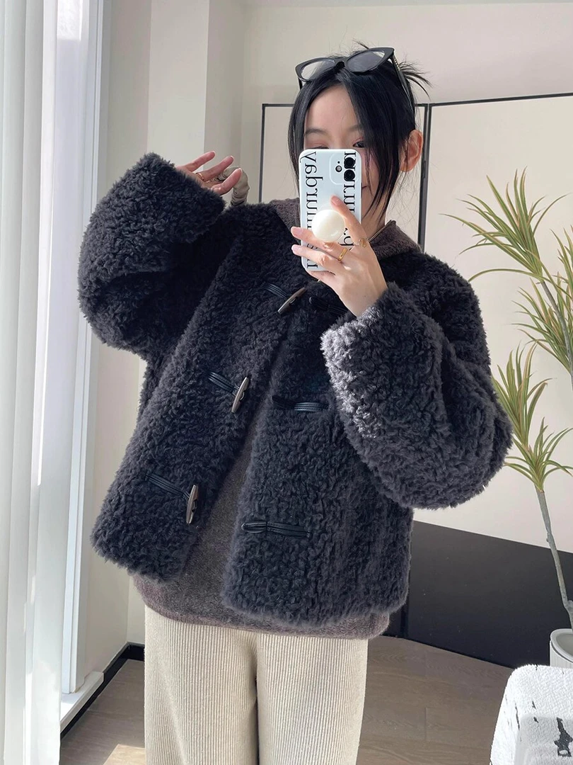 时尚精品女装毛绒宽松秋冬皮毛一体