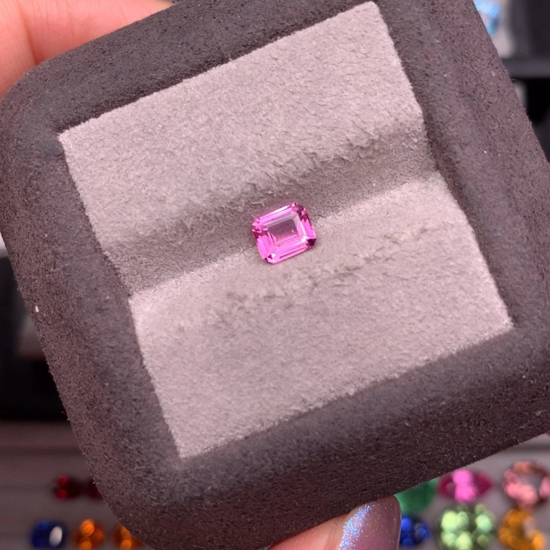 蓝宝石裸石未镶嵌0.66克拉