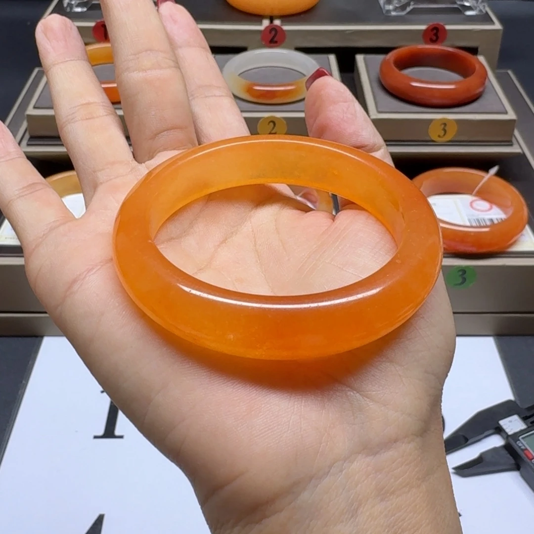 石英质玉（黄龙玉）未镶嵌手镯56