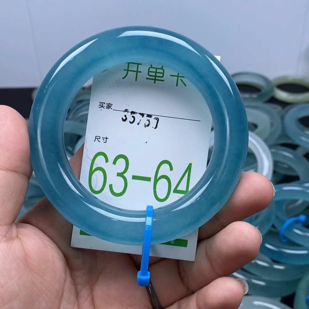 石英岩玉手镯未镶嵌