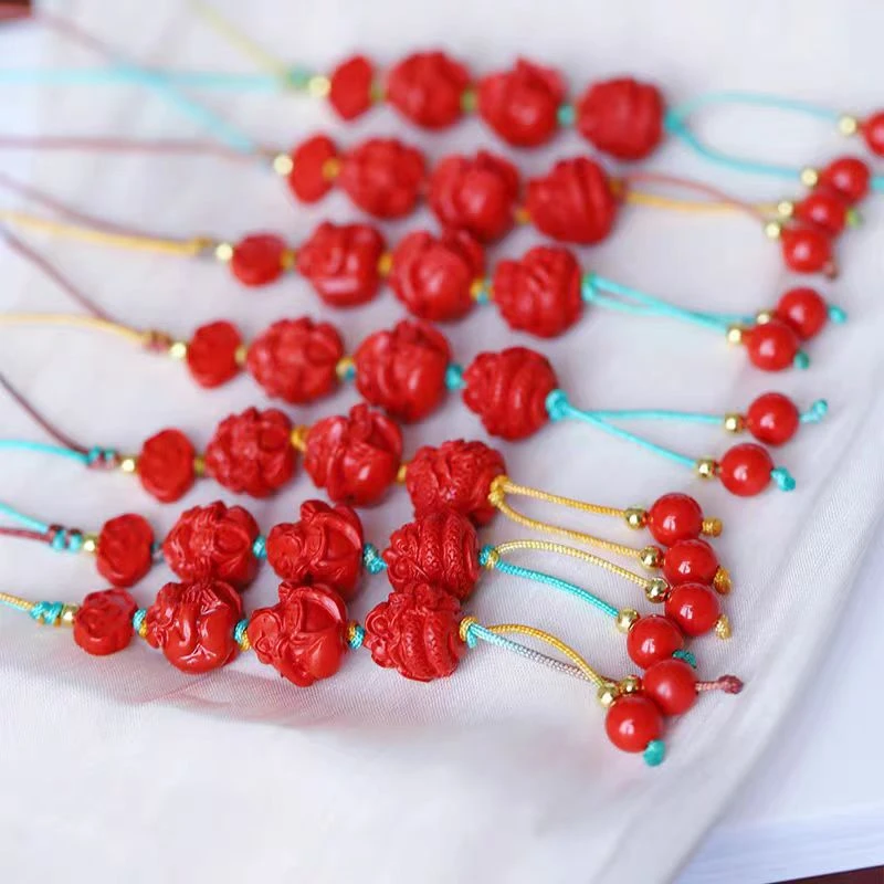 天然辰砂高含量朱砂十二生肖三合六合马年马鼠牛兔护身庇佑手机挂