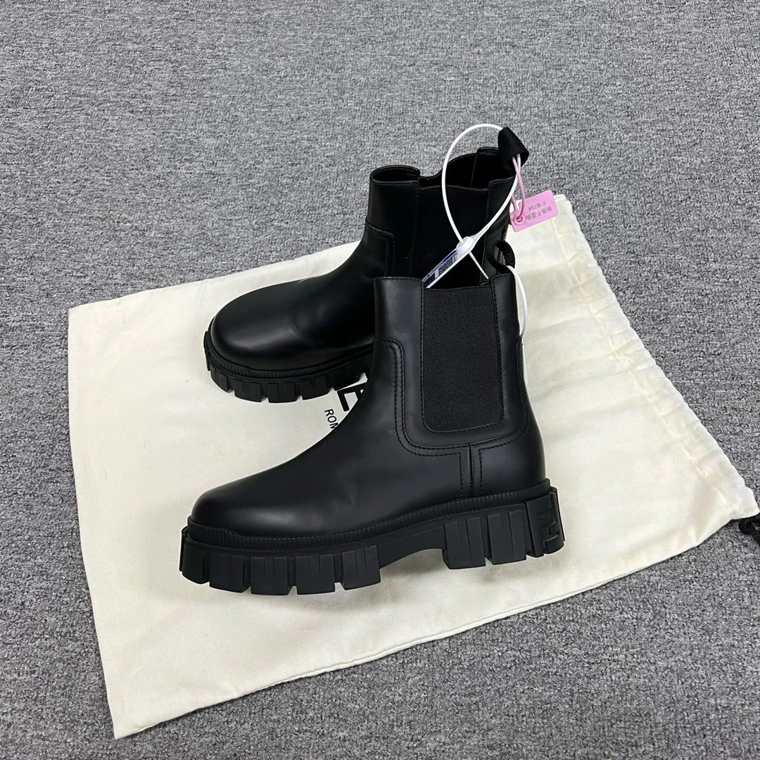 99新 FENDI/芬迪 Fendi 黑色厚底切尔西靴37码