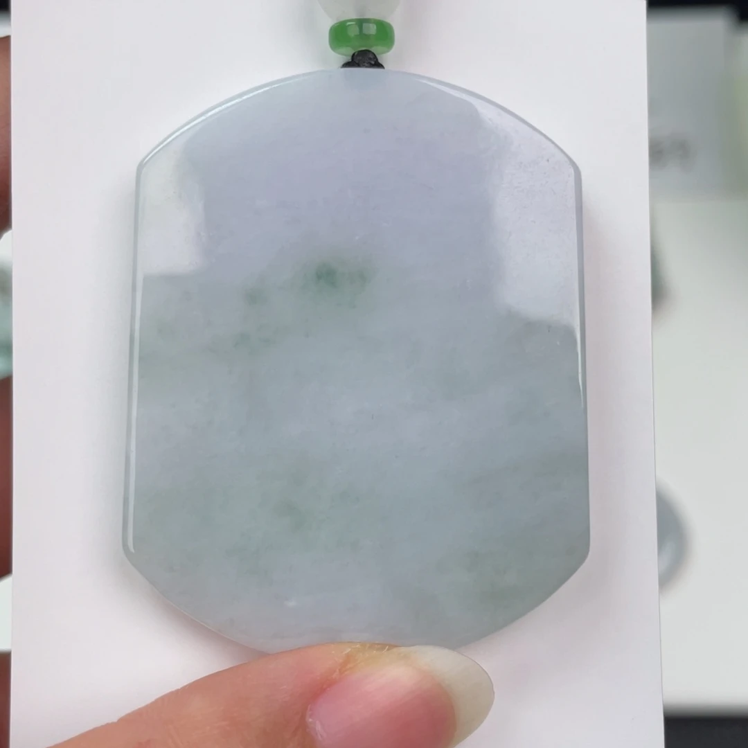 翡翠未镶嵌颈饰无事牌