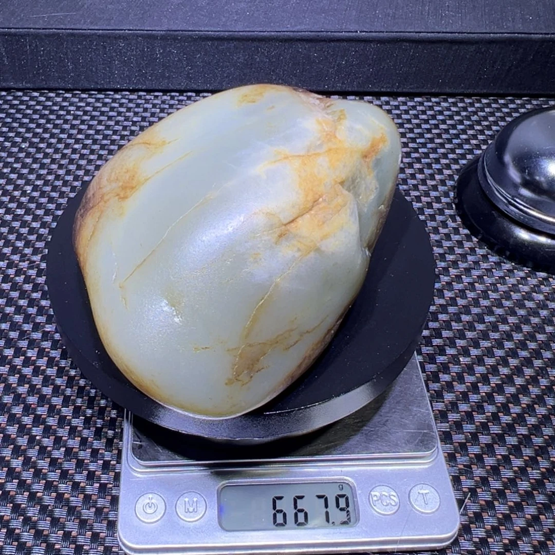 吊坠(不含链)未镶嵌和田玉（子料）667