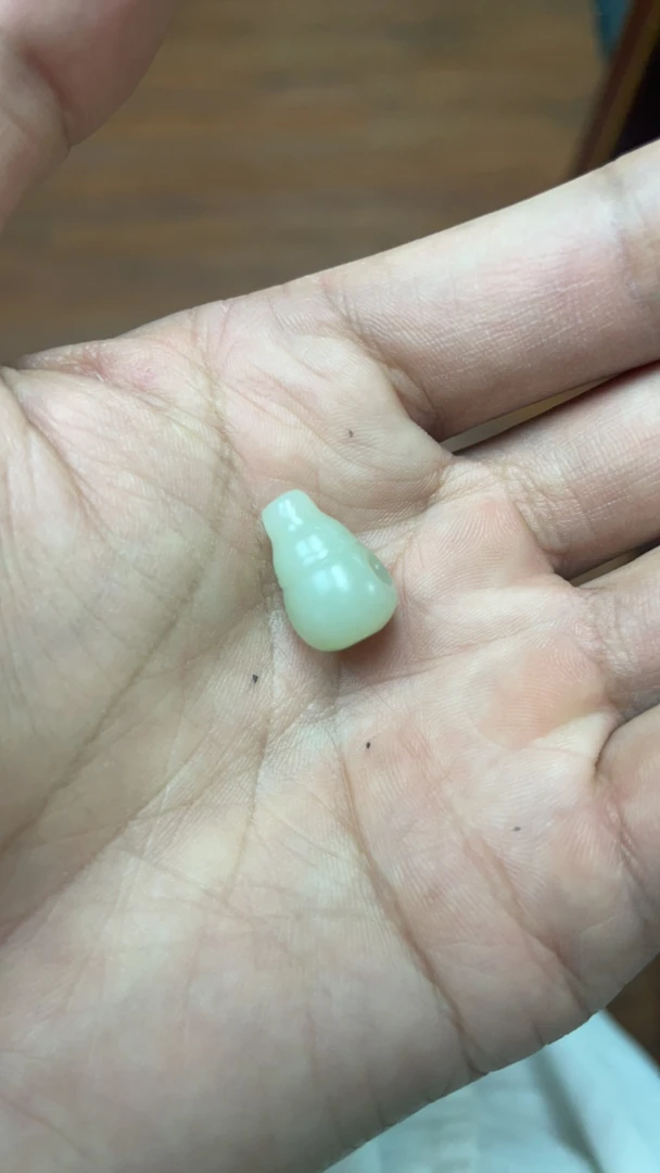 和田玉精品三通手工雕刻