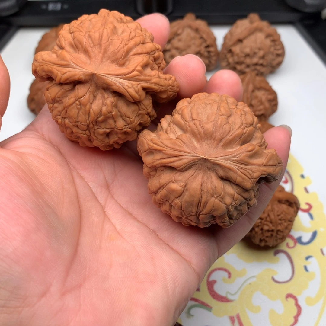 文玩核桃把件57龙鼎