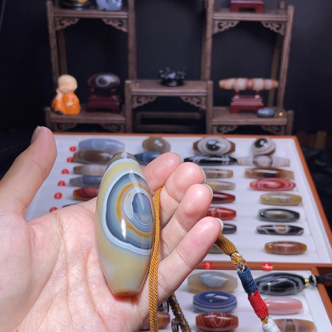 玉***龙玛瑙/玉髓未镶嵌吊坠(赠链)