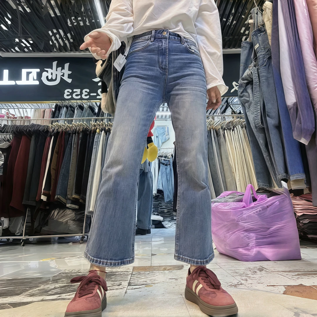 春夏新款梨形身材显瘦牛仔烟管裤女2025年大码百搭高腰九分直筒裤