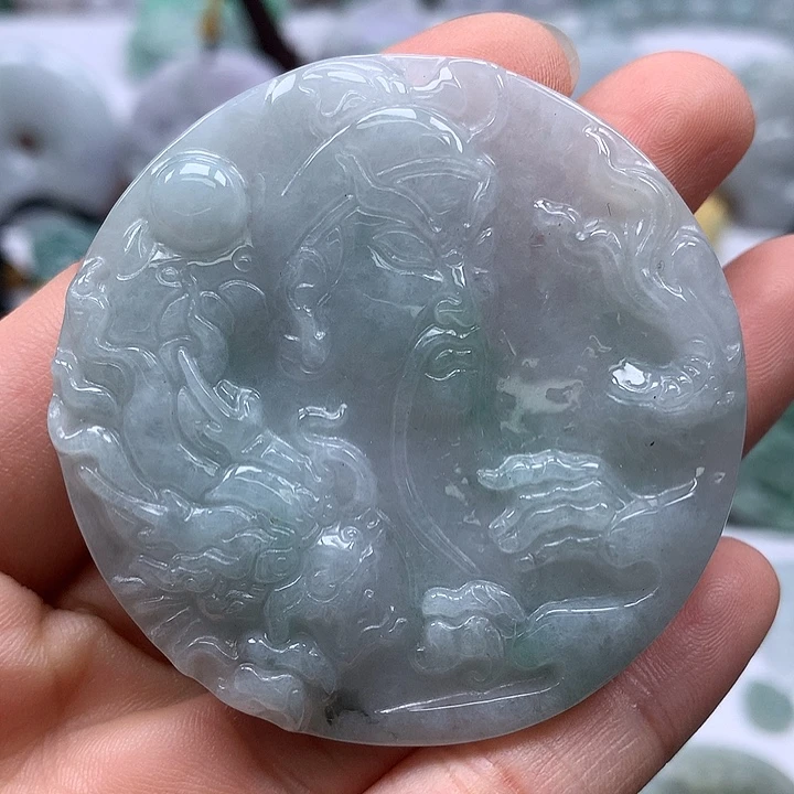 翡翠未镶嵌颈饰玉龙关二爷福利