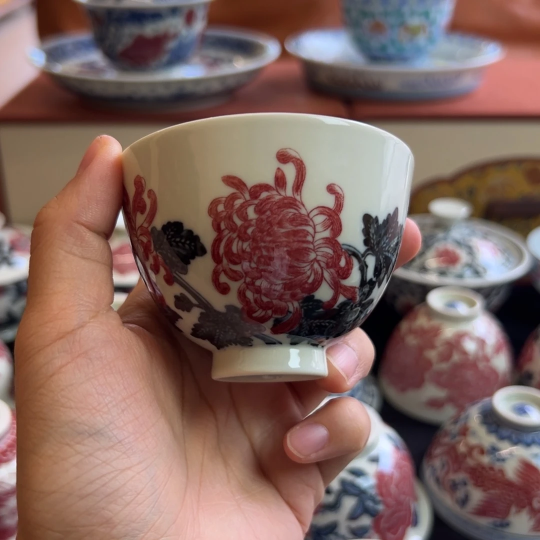 正绎堂釉里红蝶恋花
