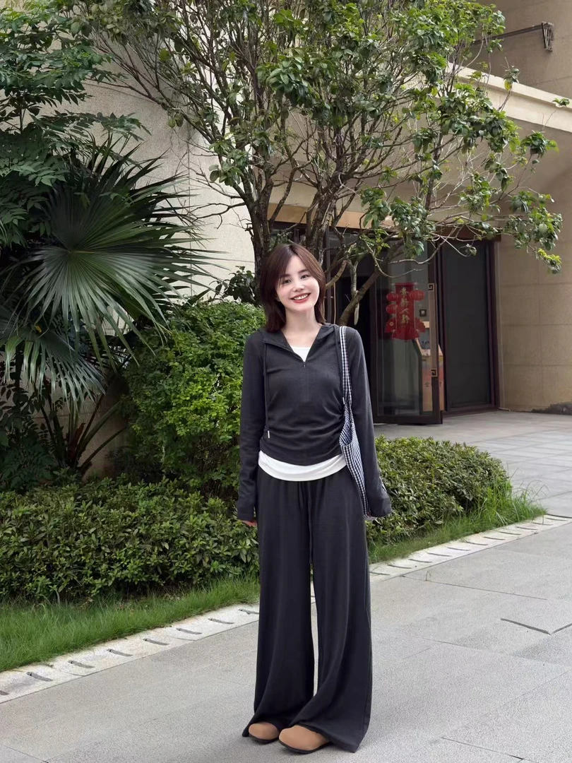 新款韩系入秋穿搭一整套女装简约内搭休闲开衫拉链上衣百搭裤子