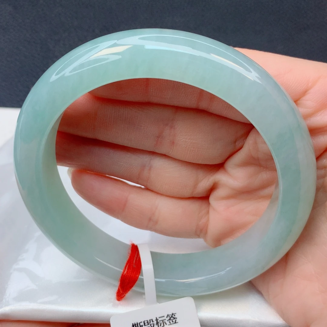 翡翠未镶嵌手镯61-62糯冰满圈晴绿