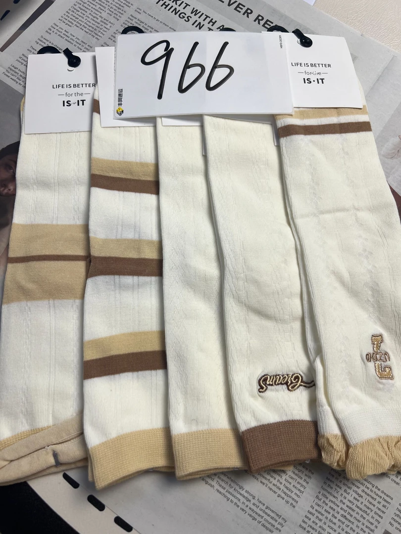 966（田）时尚宝宝加厚中筒保暖秋冬潮袜均码