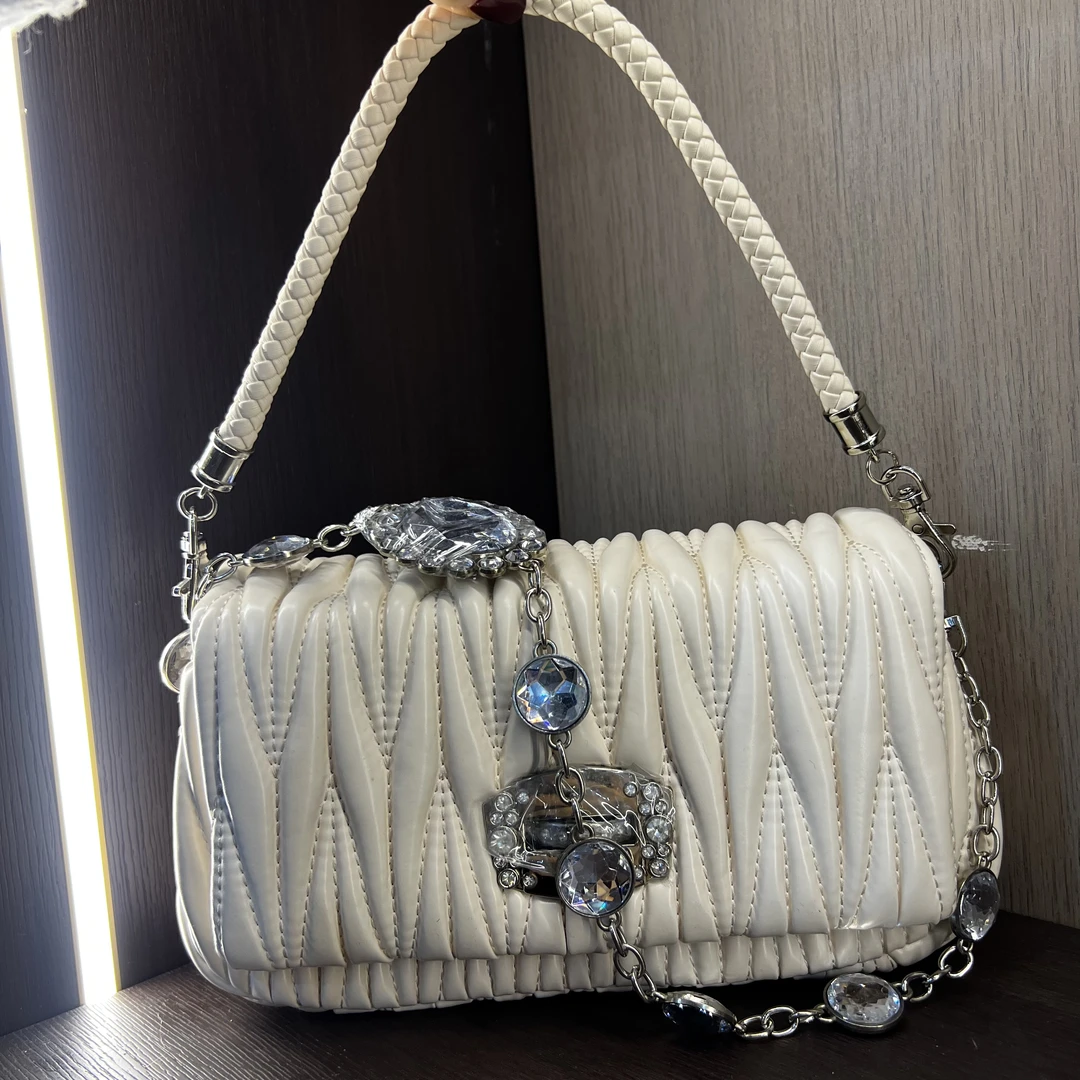 2025时尚百搭轻奢气质款女士款包包B025