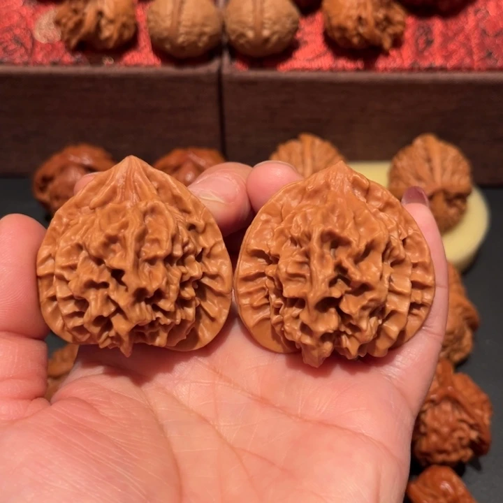 J***z吊坠文玩核桃龙鳞纹