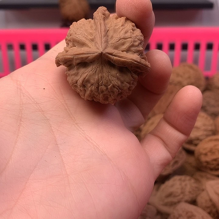 强***哥吊坠文玩核桃文玩核桃