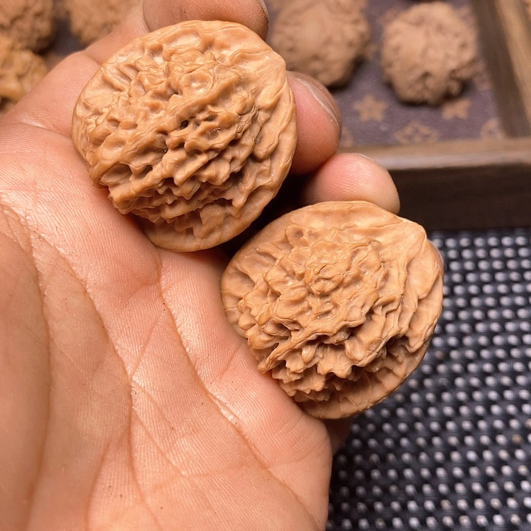 猴头核桃吊坠苏****厂核桃吊坠4