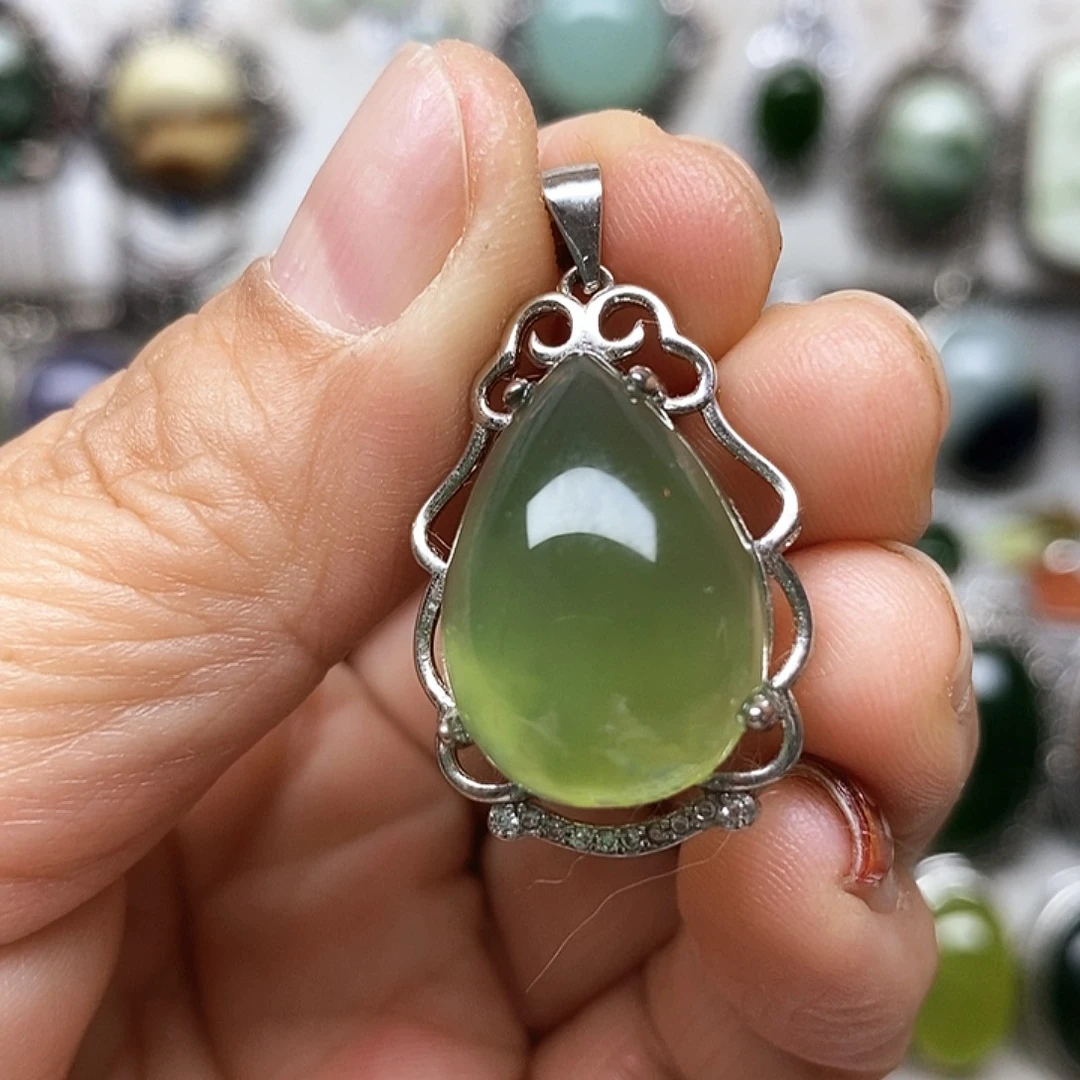 蛇纹石玉银S925镶嵌吊坠