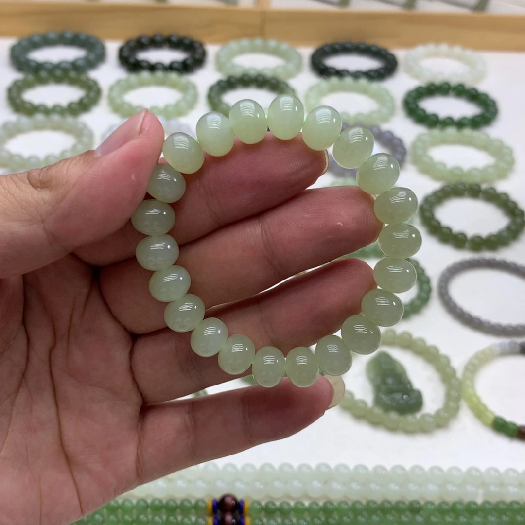 手串未镶嵌和田玉（冰晴水算盘珠9.8）