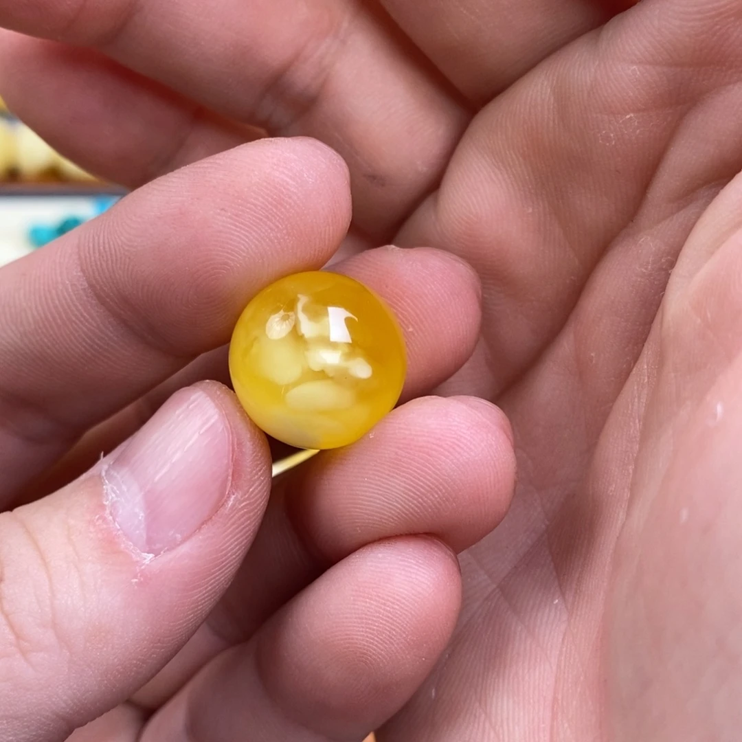 蜜蜡裸石未镶嵌飞**咯配饰