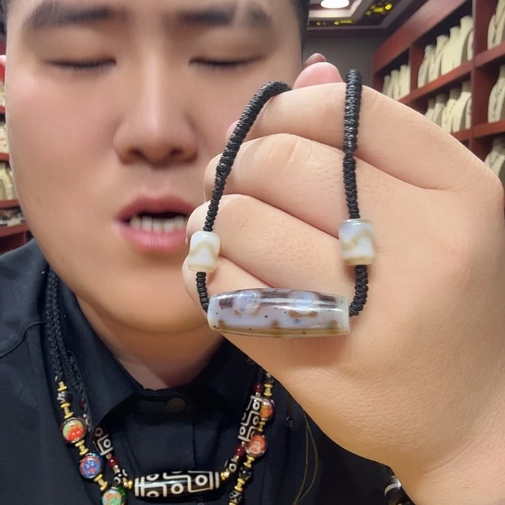 玛瑙/玉髓未镶嵌珠宝奇石