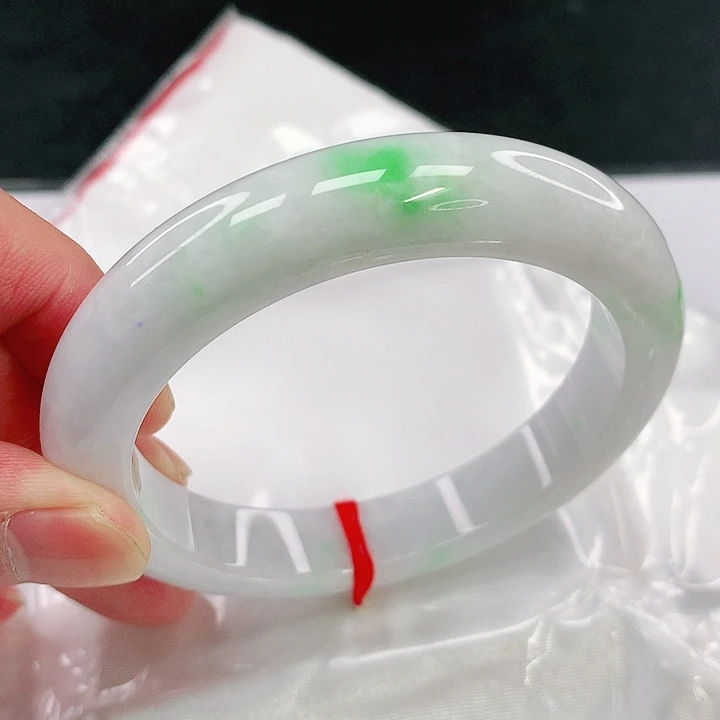 翡翠未镶嵌手镯圈58。40146