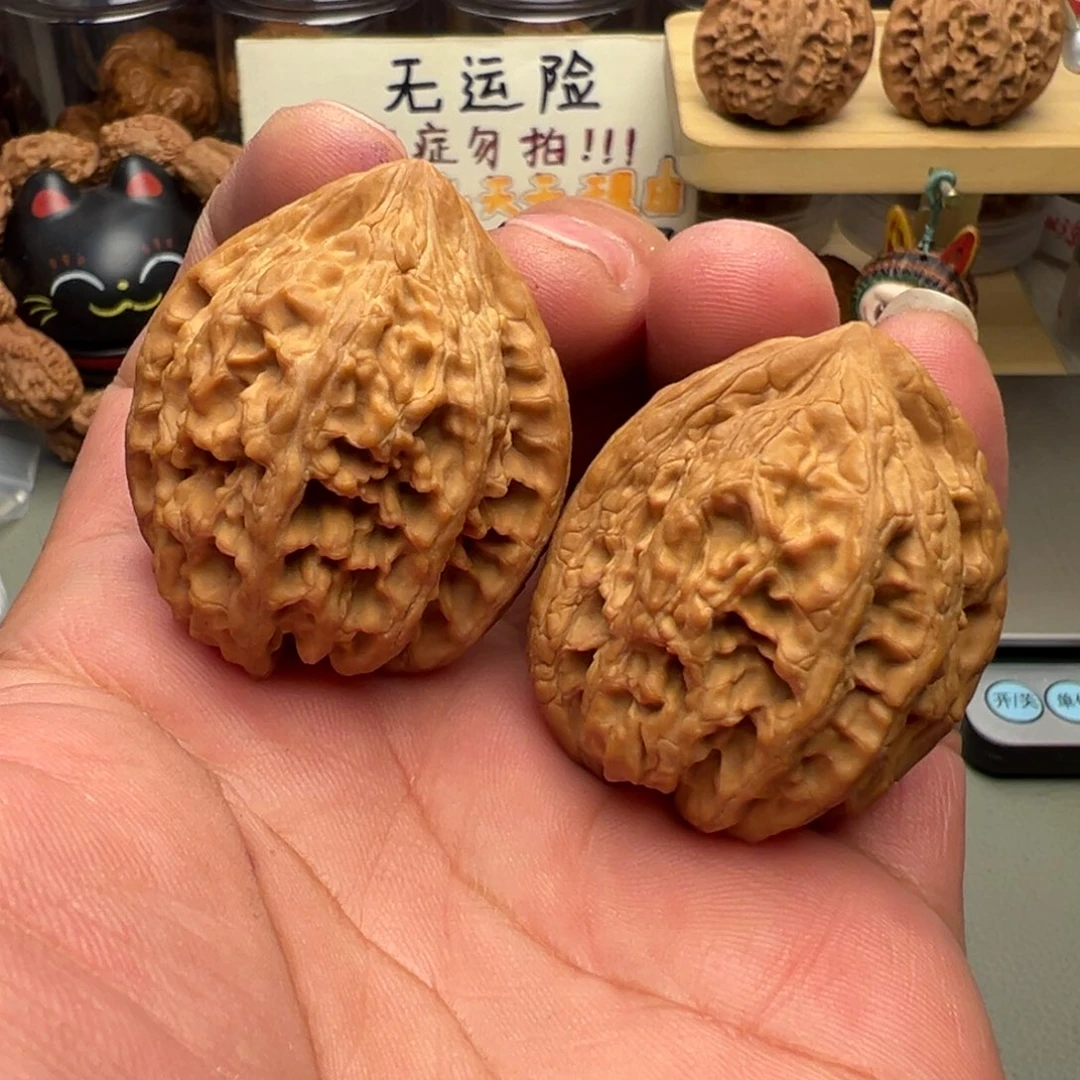 文玩核桃吊坠39尺全品 大沽石