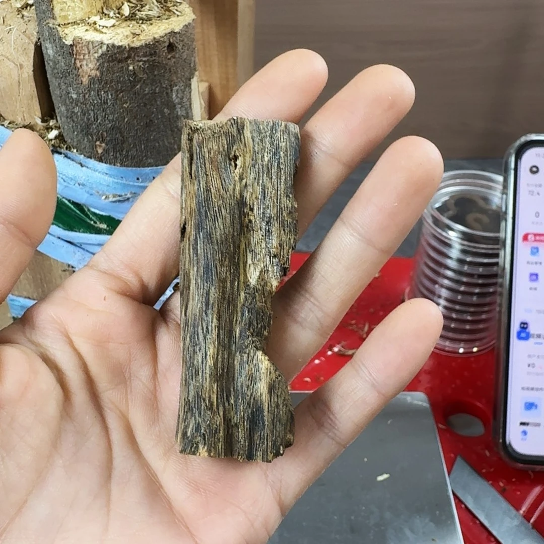 香料绿奇楠虫漏白棋8克