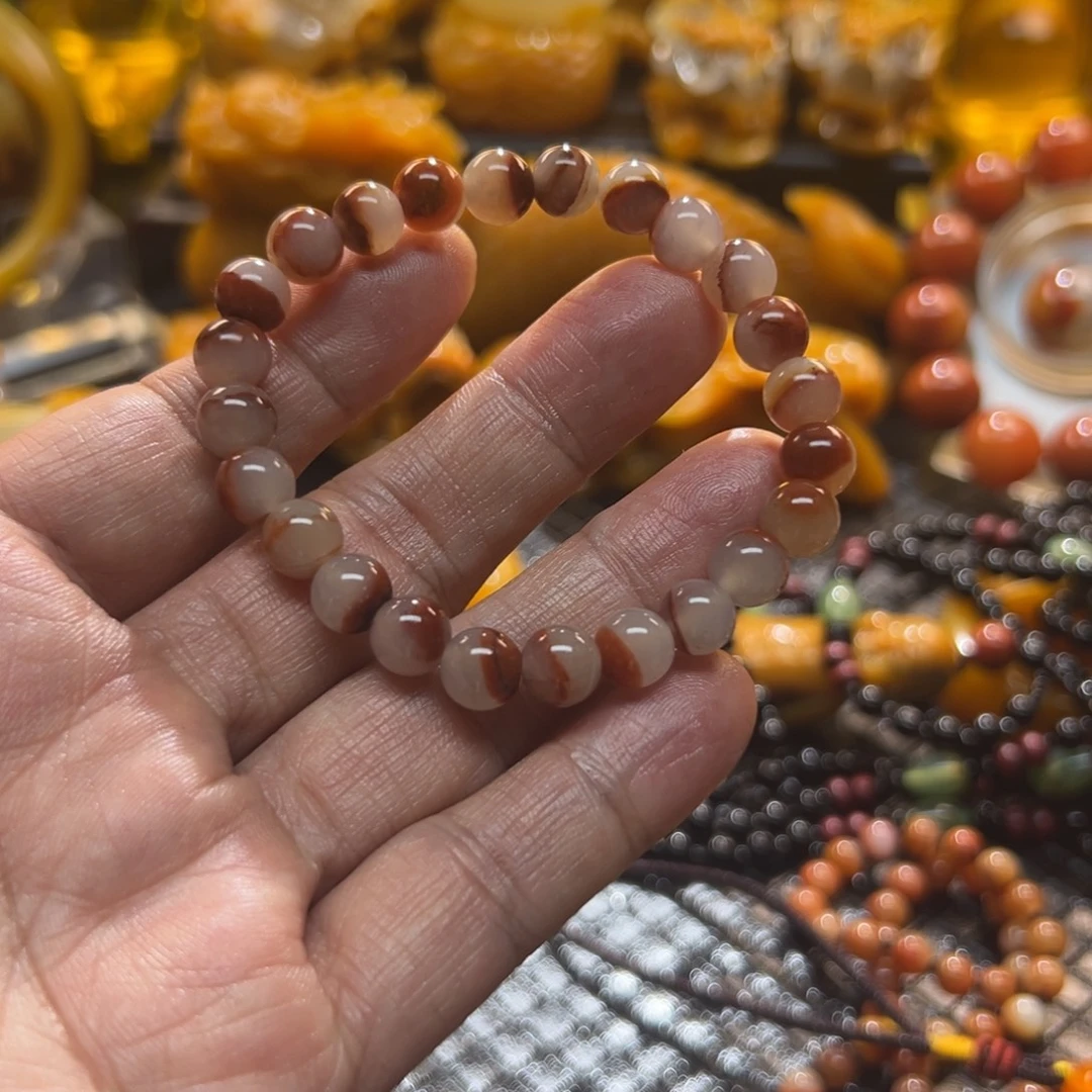 石英质玉未镶嵌颈饰