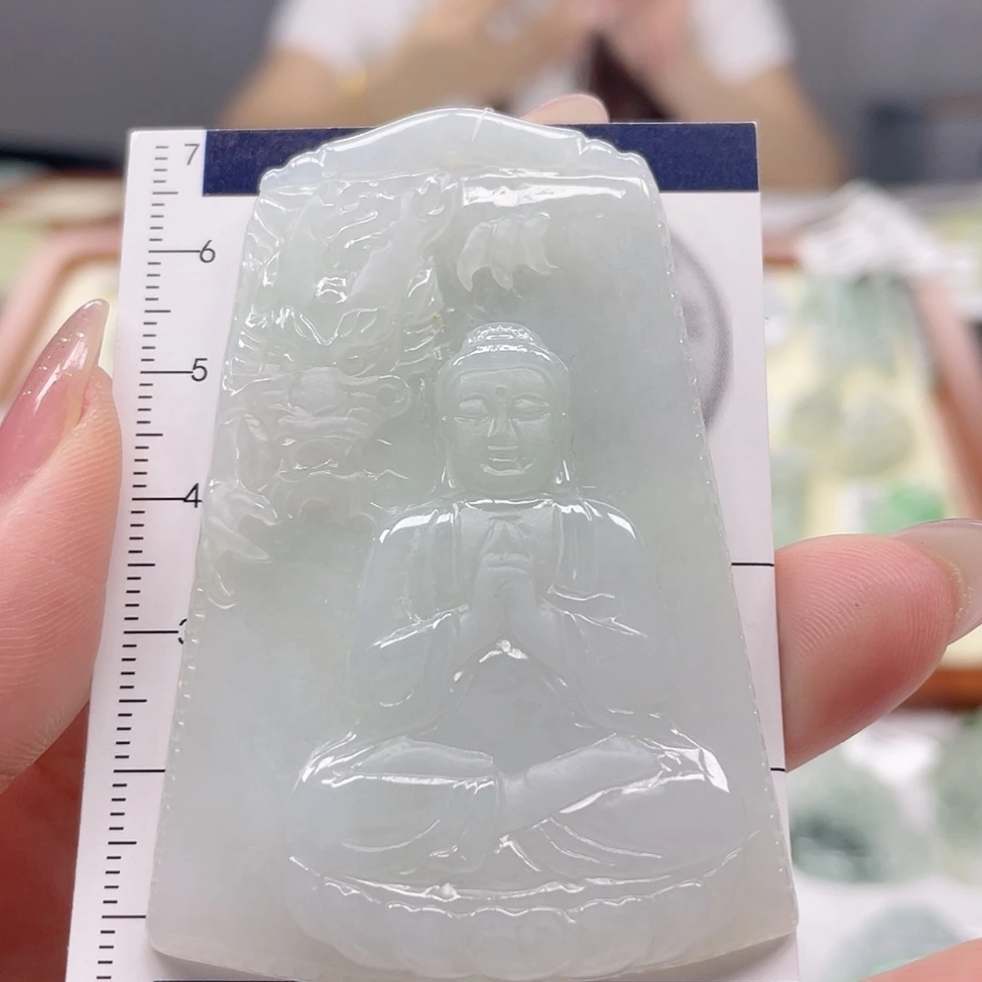 翡翠未镶嵌颈饰阿弥陀佛