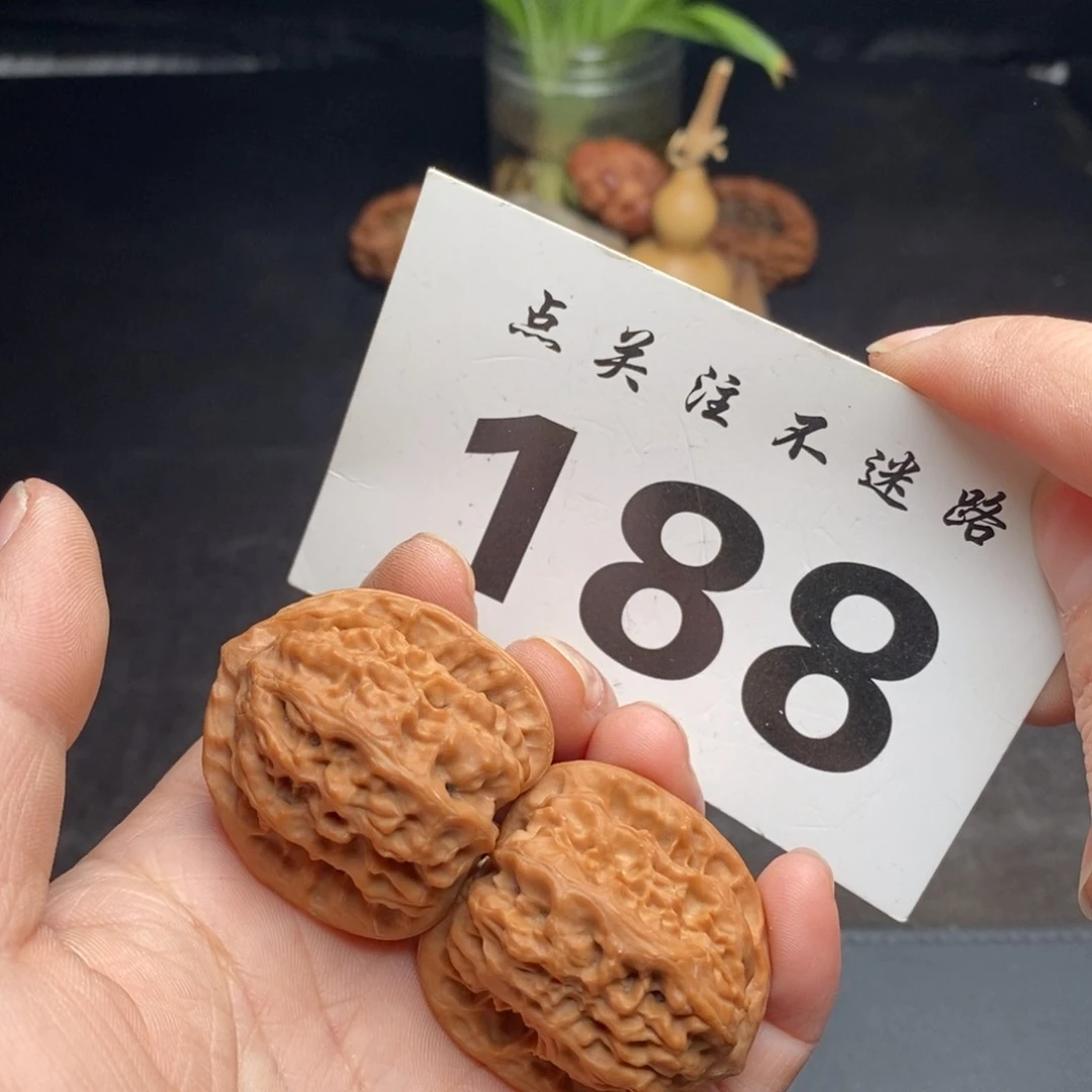 把件文玩核桃36野狼
