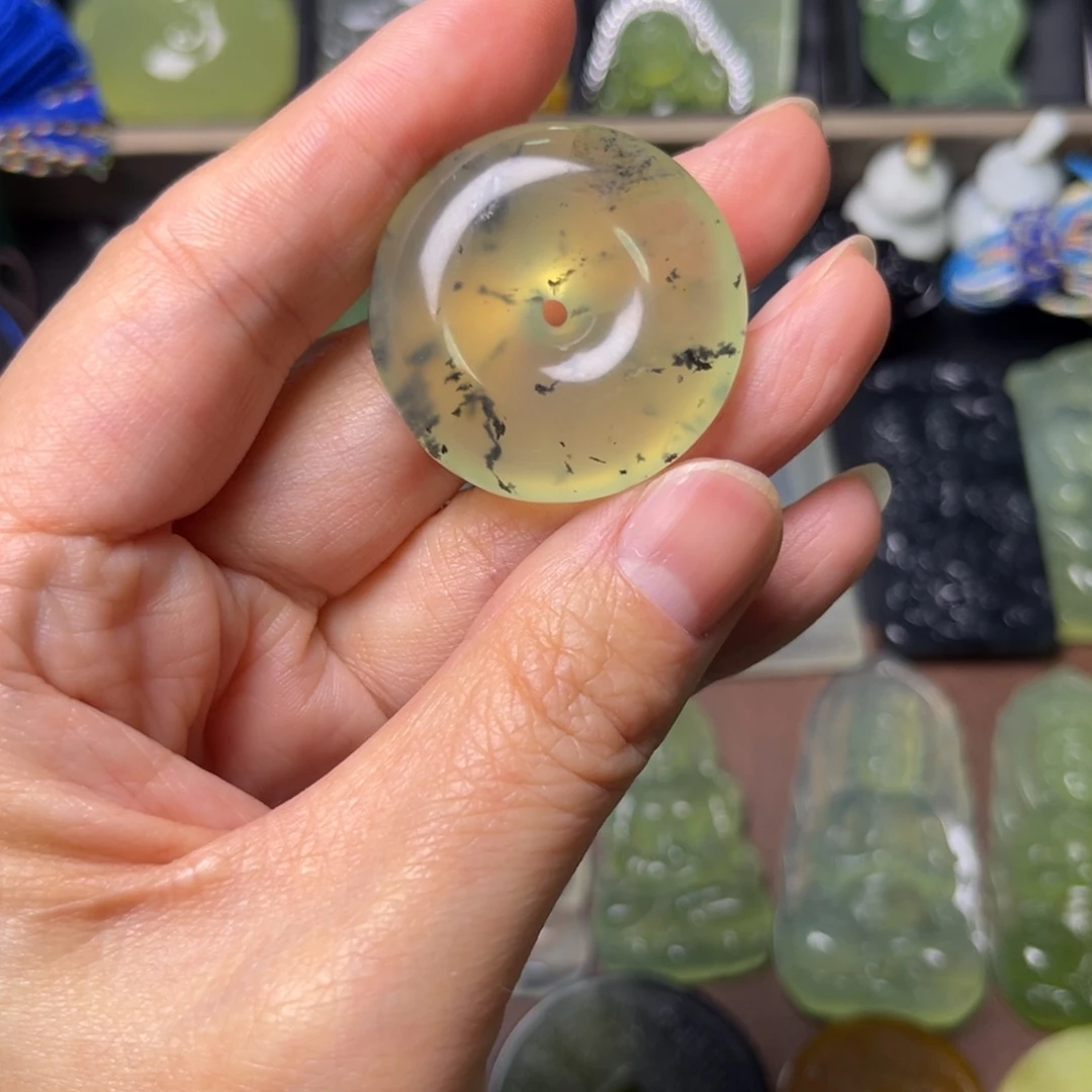 蛇纹石玉未镶嵌吊坠(不含链)