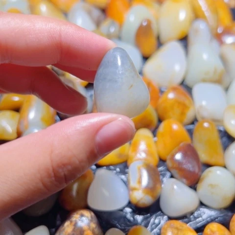 和田玉（子料）未镶嵌颈饰11.5克