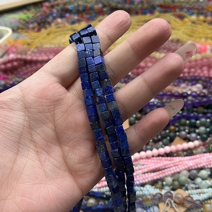 玛瑙/玉髓未镶嵌珠宝半成品一条4.5mm左右青金方糖