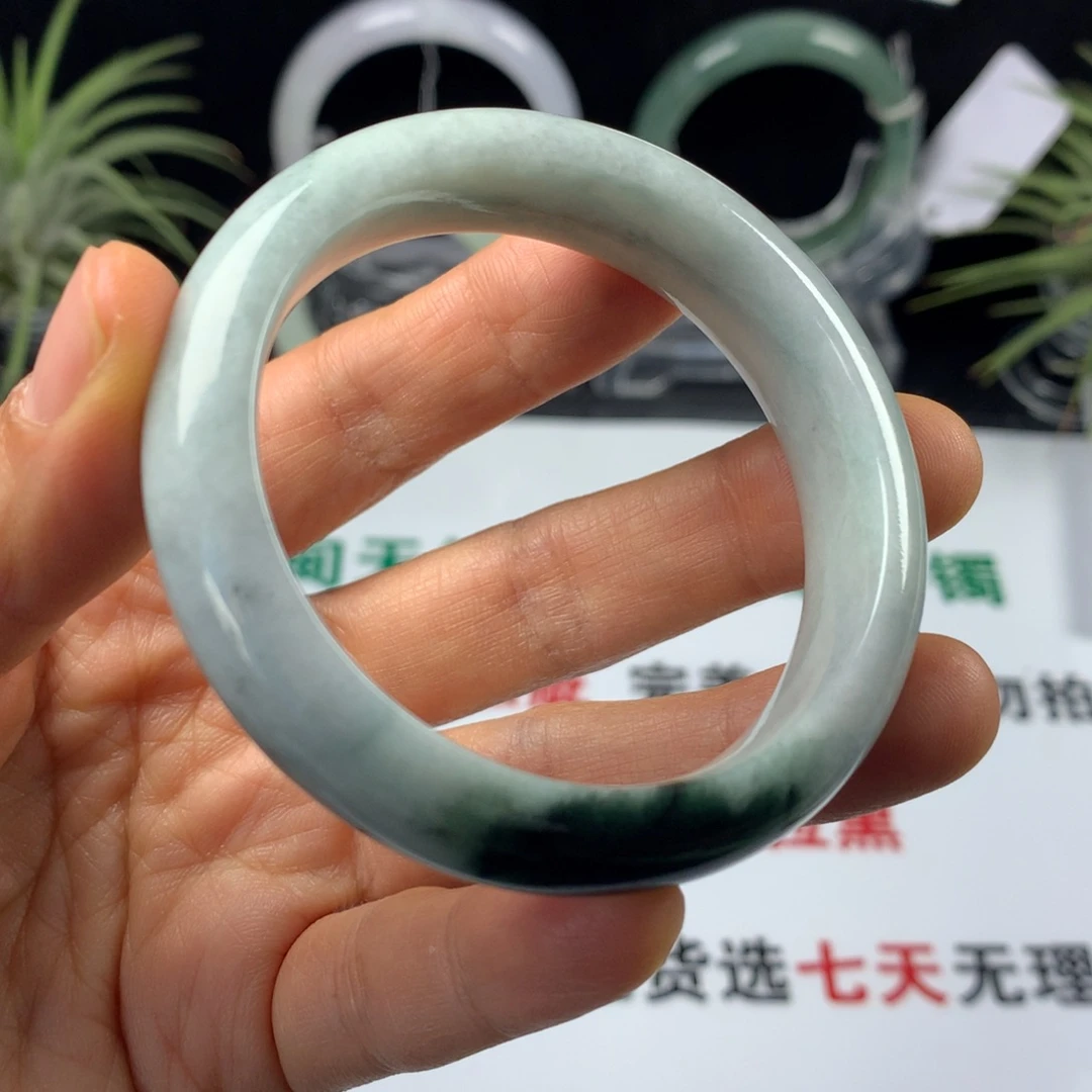 翡翠未镶嵌手镯35。51圈
