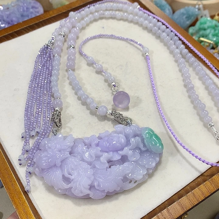 翡翠未镶嵌颈饰翡翠吊坠