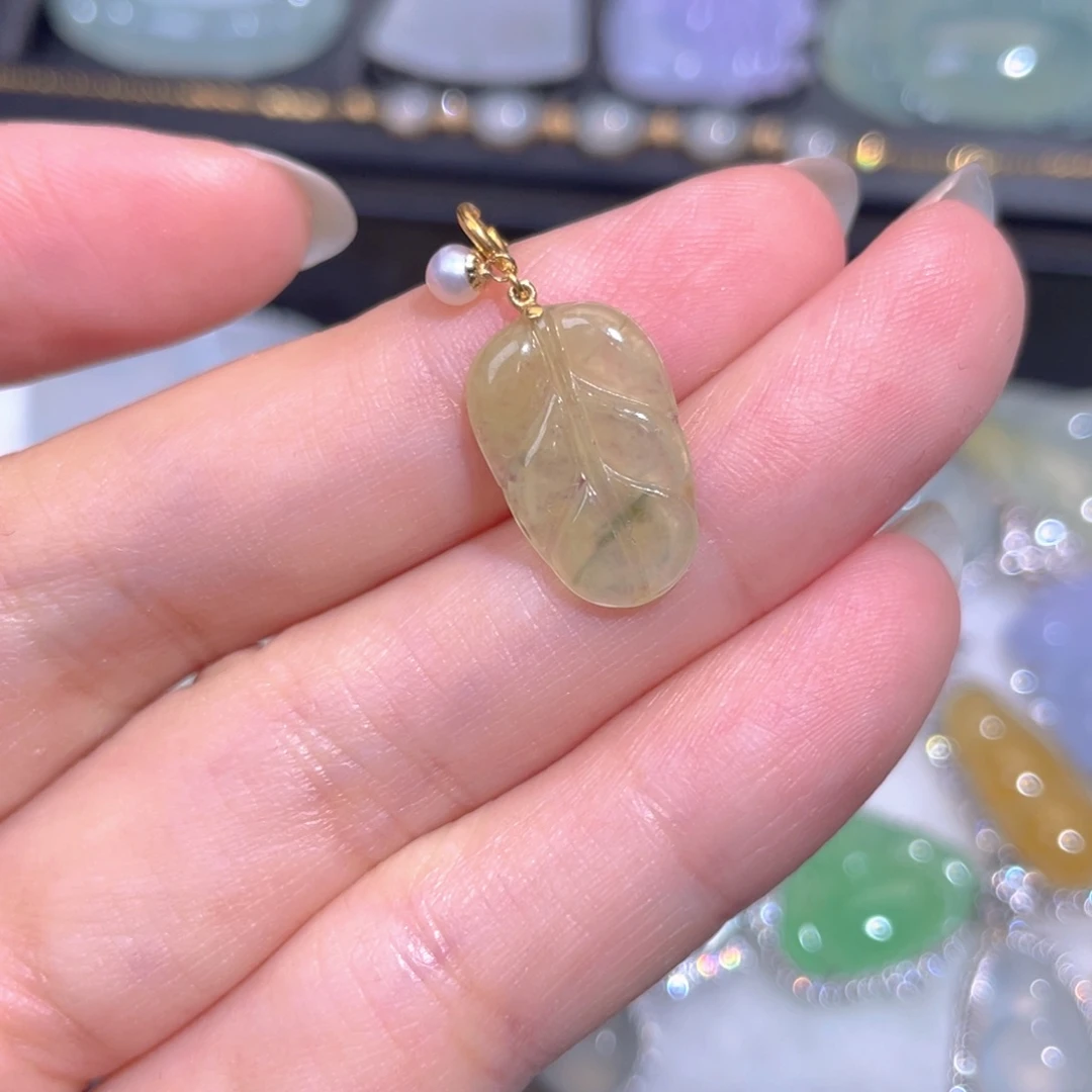 颈饰18K金镶嵌翡翠翡翠