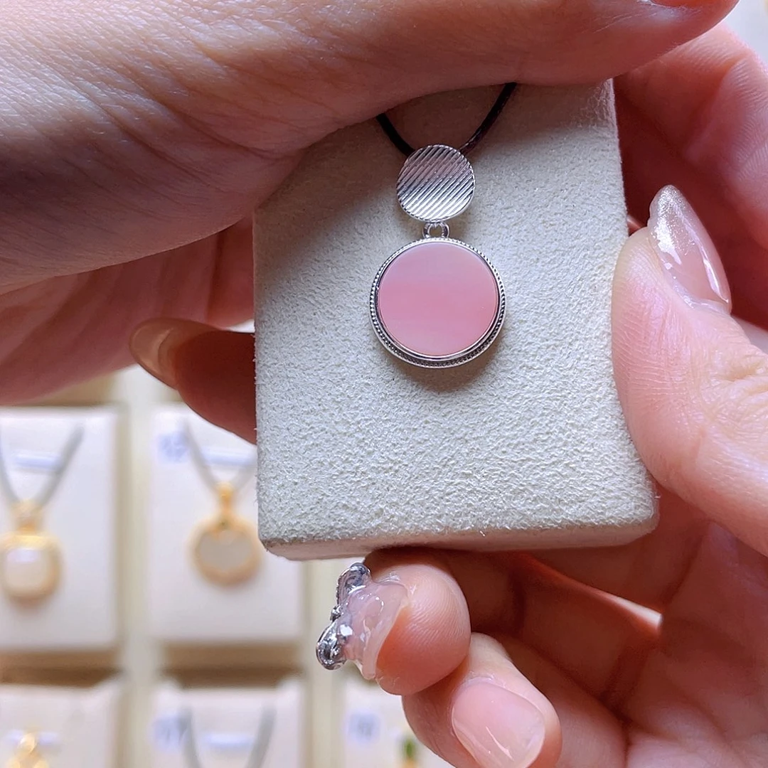 贝壳（贝母）吊坠银S925镀金镶嵌超****狼