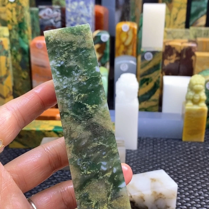 青田石昨****日青田石印章石