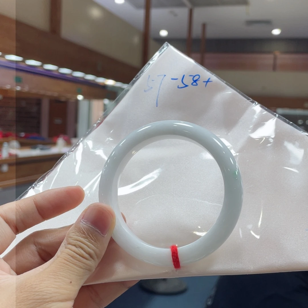 未镶嵌手镯翡翠人**力翡翠