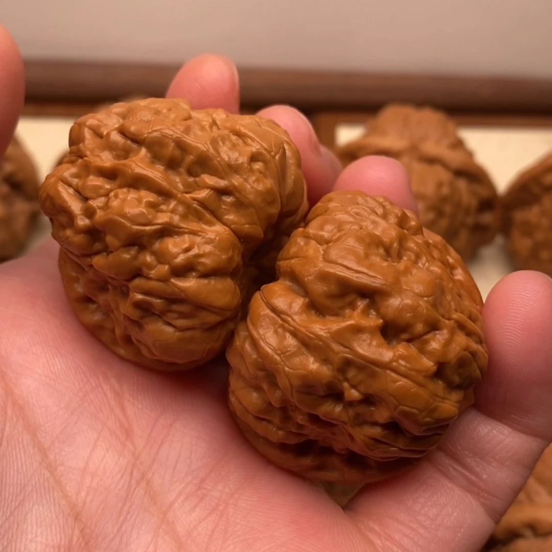 【闪购商品】把件文玩核桃边38左右