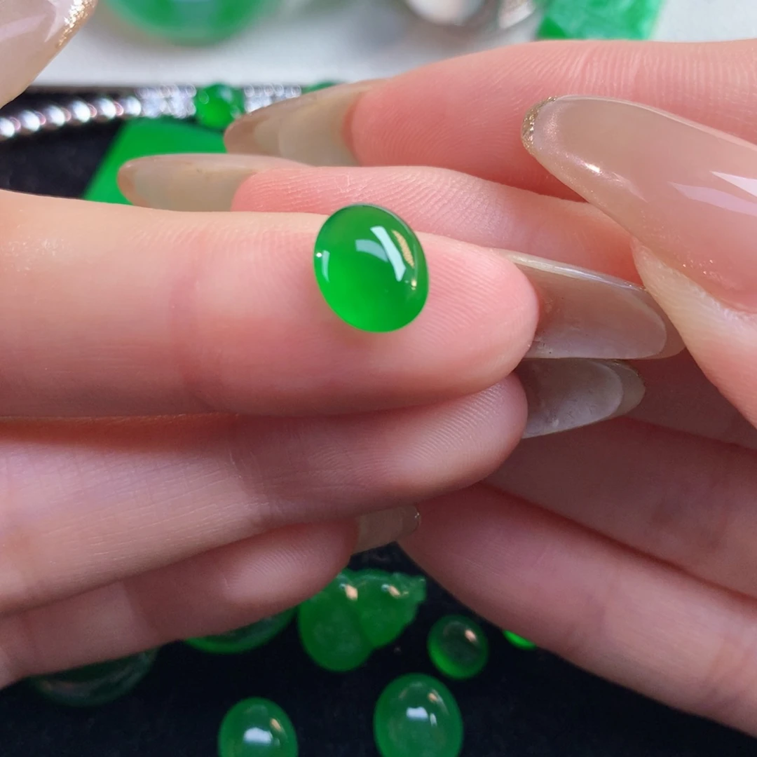 翡翠裸石9.35-7.77-3.64